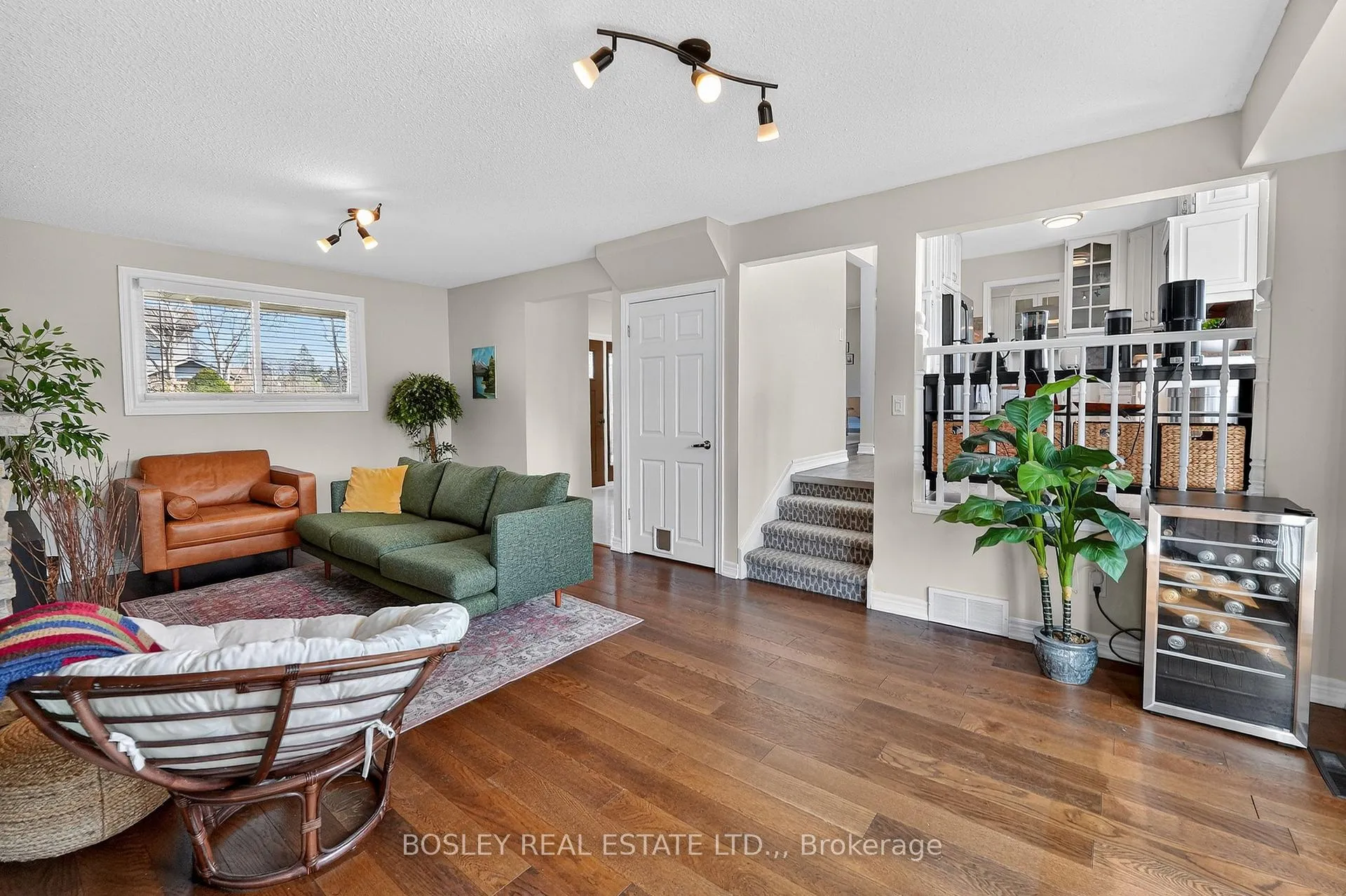 Photo 17 of 1 Tanner Circle, St. Catharines, Lakeshore — HOMEH