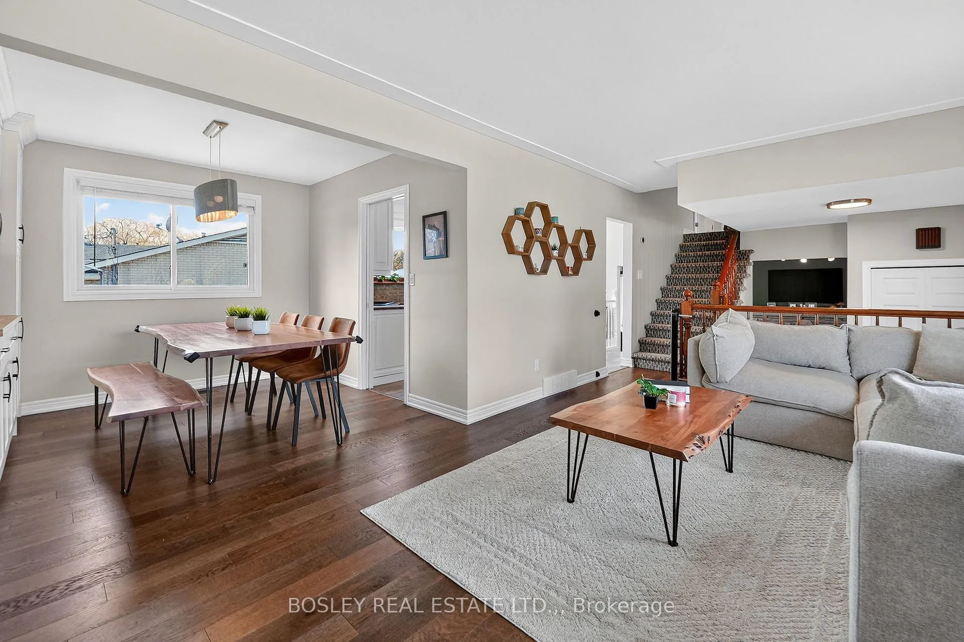Photo 20 of 1 Tanner Circle, St. Catharines, Lakeshore — HOMEH