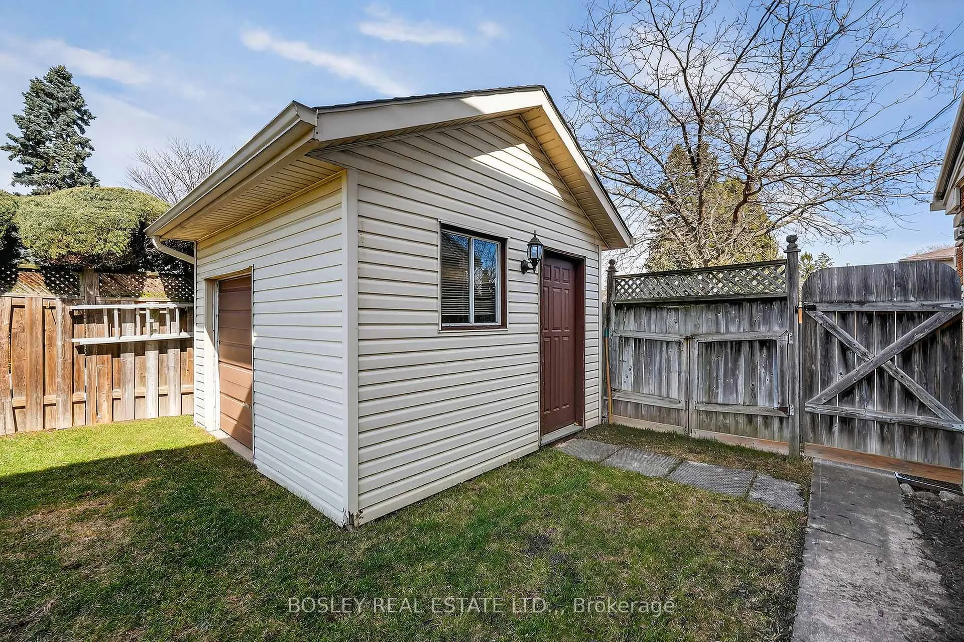Photo 36 of 1 Tanner Circle, St. Catharines, Lakeshore — HOMEH