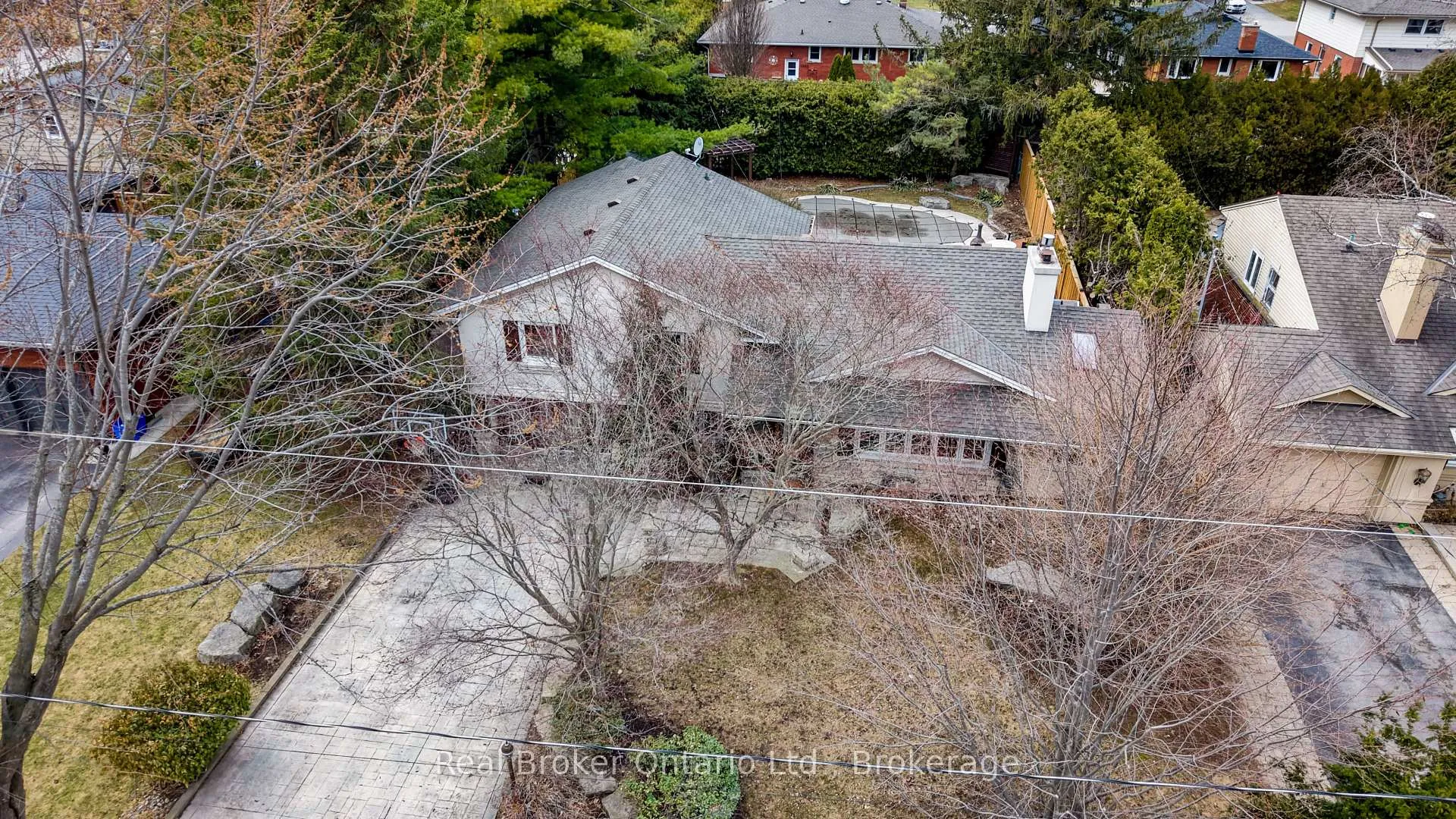 Photo 1 of 655 Ellengale Road, Burlington, LaSalle — HOMEH