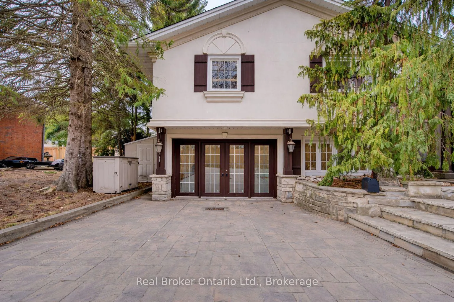 Photo 2 of 655 Ellengale Road, Burlington, LaSalle — HOMEH