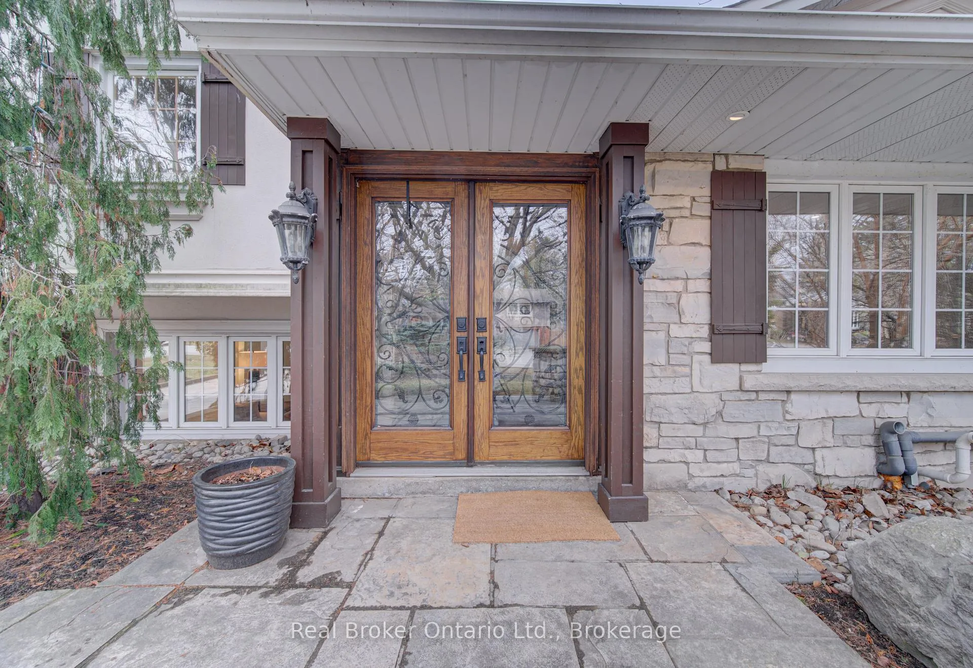 Photo 6 of 655 Ellengale Road, Burlington, LaSalle — HOMEH