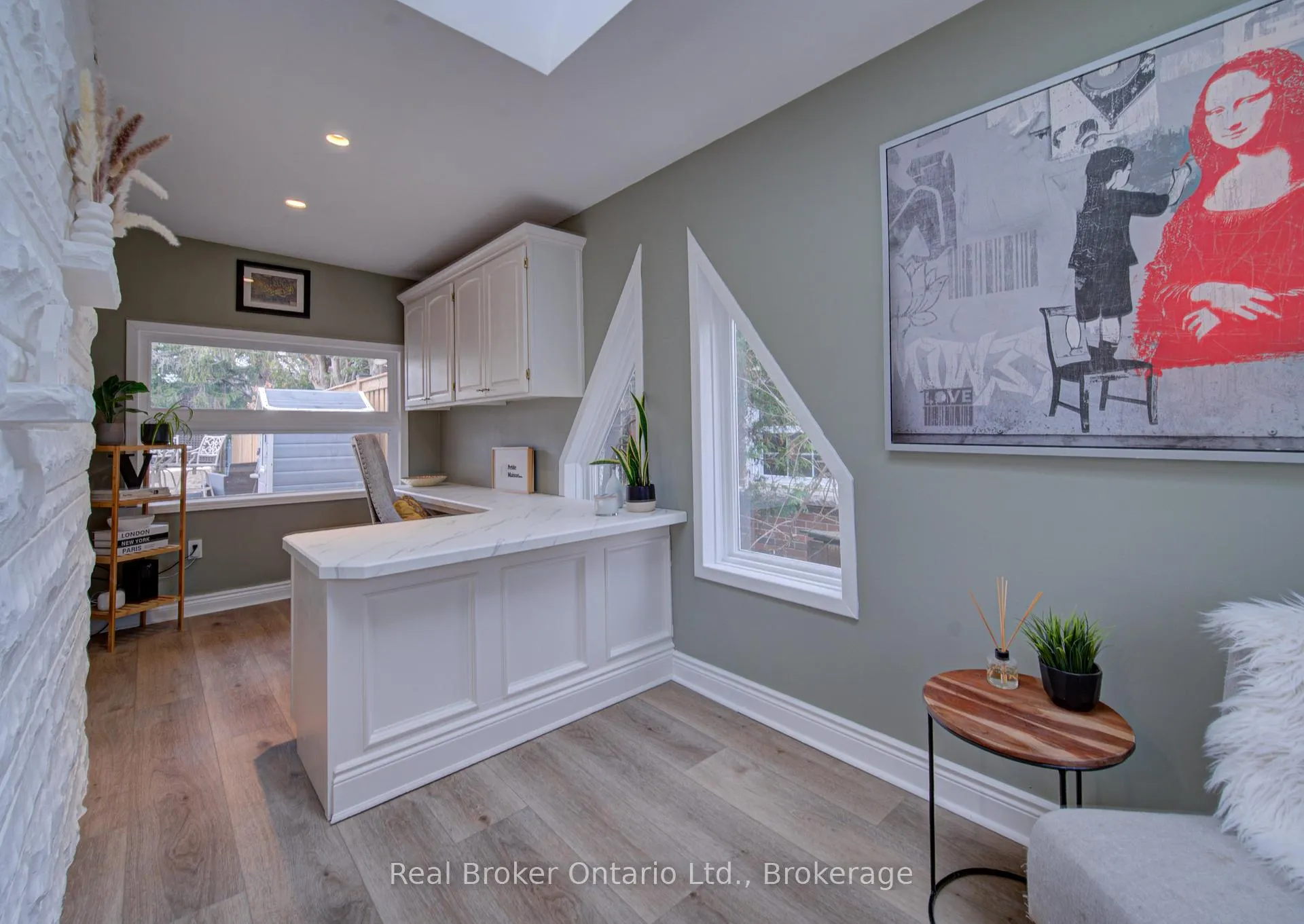 Photo 33 of 655 Ellengale Road, Burlington, LaSalle — HOMEH