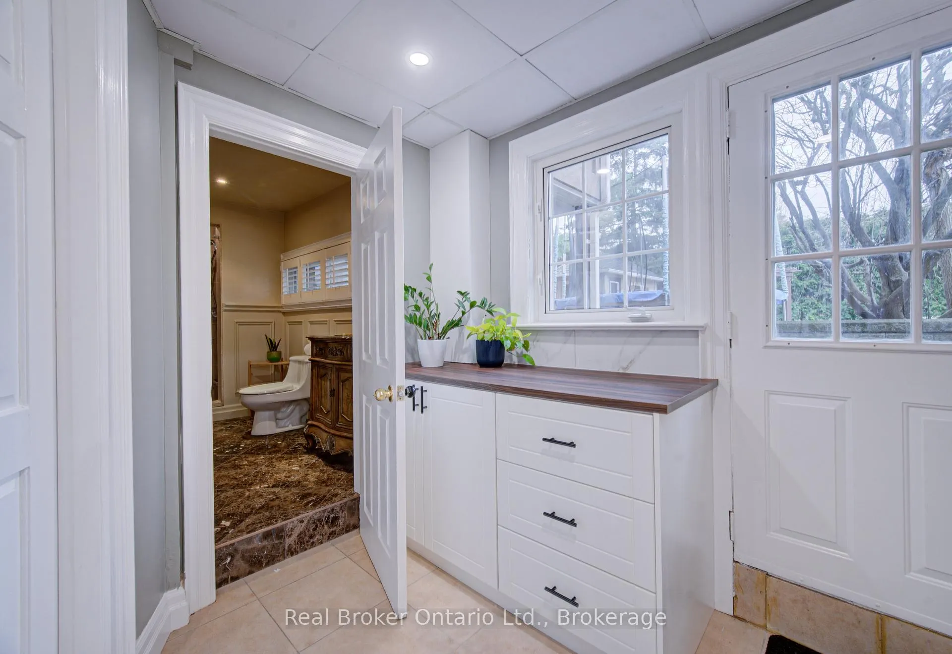 Photo 38 of 655 Ellengale Road, Burlington, LaSalle — HOMEH