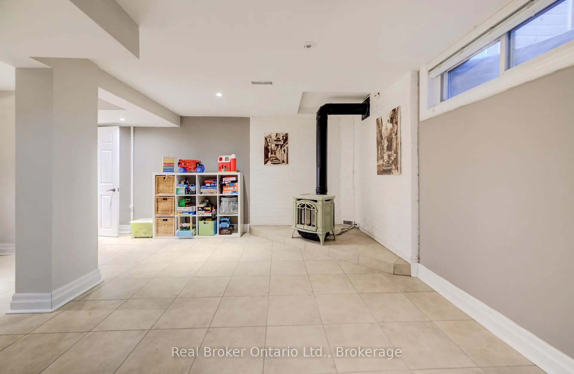 Photo 40 of 655 Ellengale Road, Burlington, LaSalle — HOMEH