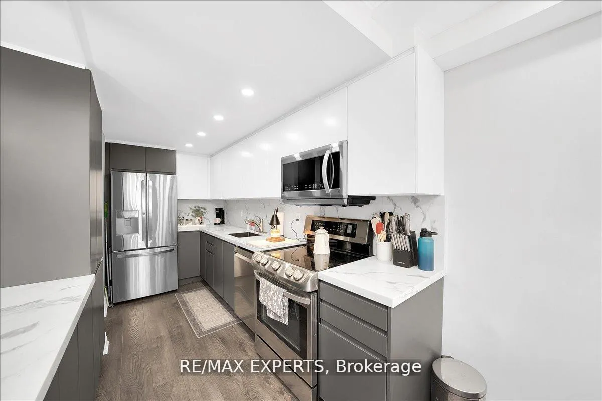 Photo 12 of Unit 2115, 11 Wincott Drive, Etobicoke, Kingsview Village-The Westway — HOMEH