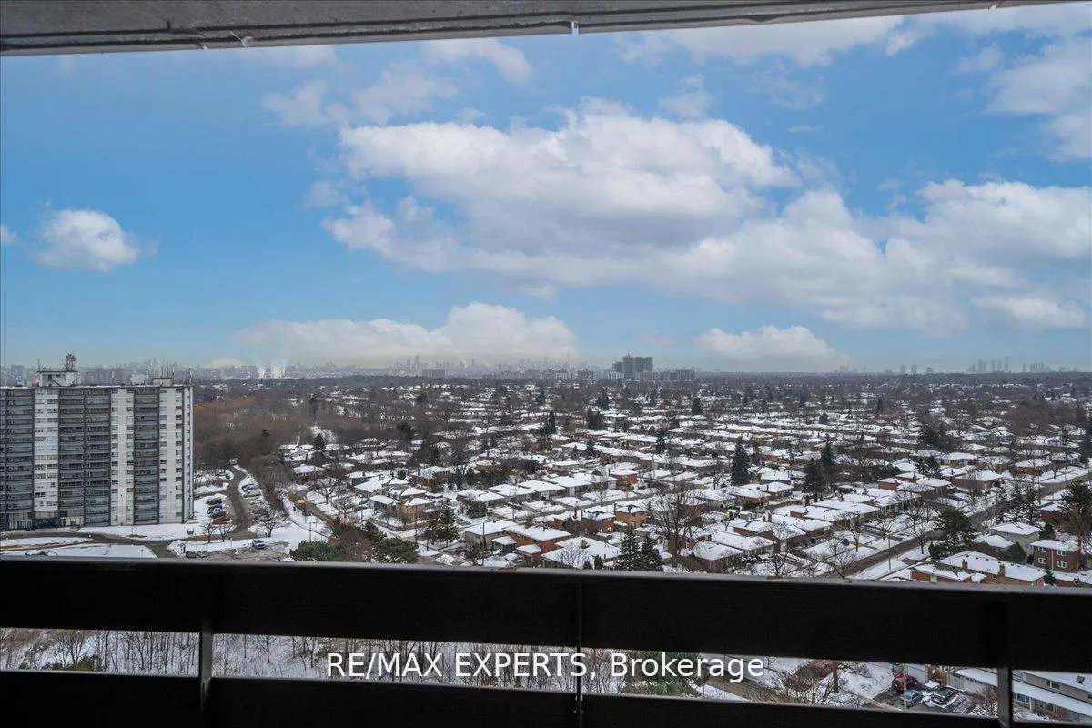 Photo 16 of Unit 2115, 11 Wincott Drive, Etobicoke, Kingsview Village-The Westway — HOMEH