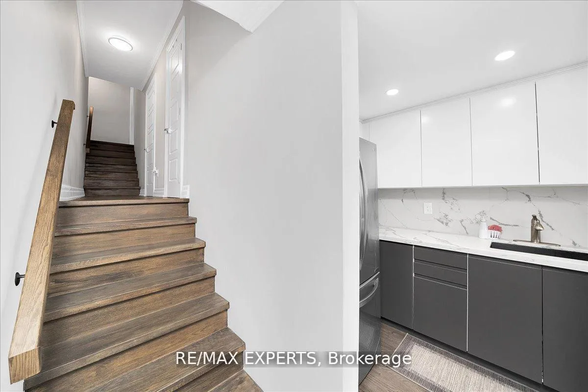 Photo 18 of Unit 2115, 11 Wincott Drive, Etobicoke, Kingsview Village-The Westway — HOMEH