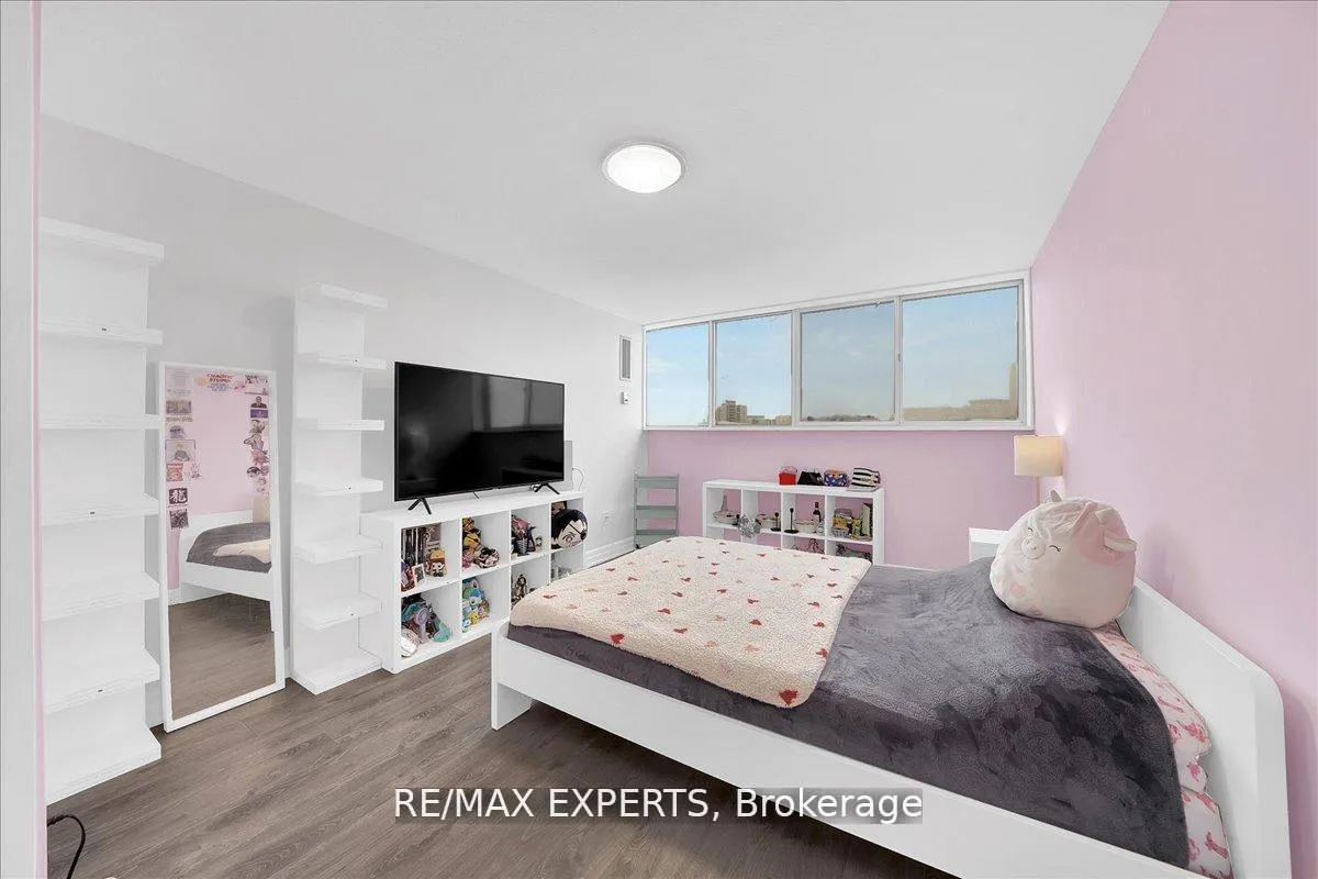 Photo 26 of Unit 2115, 11 Wincott Drive, Etobicoke, Kingsview Village-The Westway — HOMEH