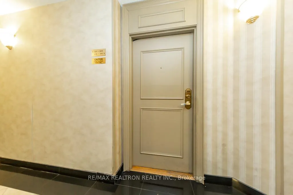 Photo 8 of Unit 306, 5 Emerald Lane, Vaughan, Crestwood-Springfarm-Yorkhill — HOMEH