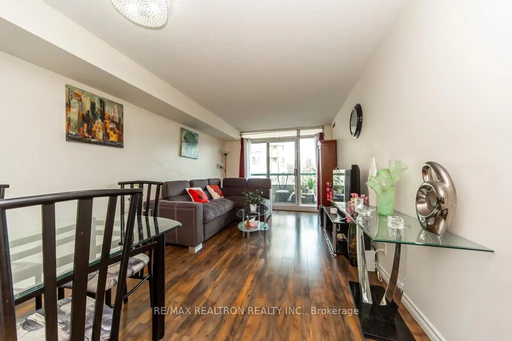 Photo 12 of Unit 306, 5 Emerald Lane, Vaughan, Crestwood-Springfarm-Yorkhill — HOMEH