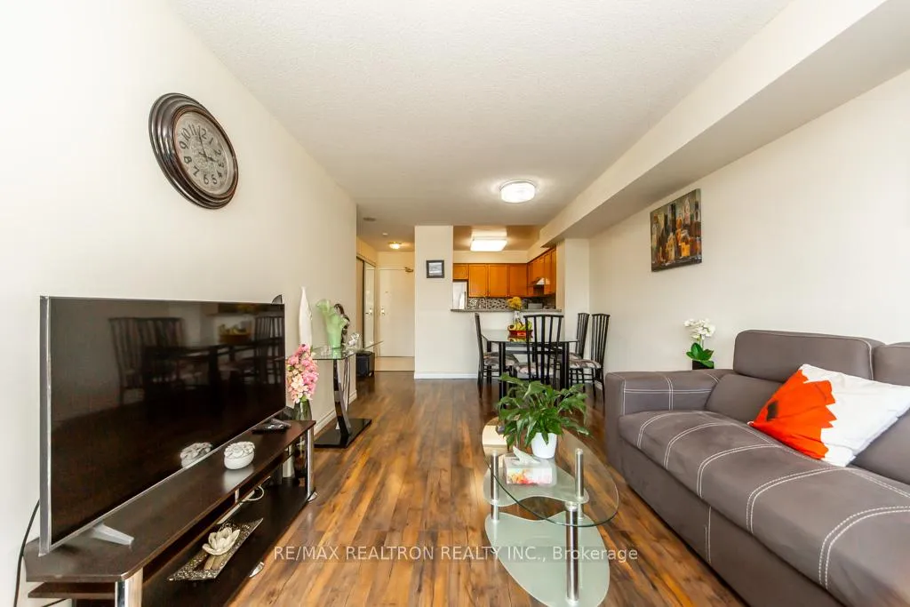 Photo 15 of Unit 306, 5 Emerald Lane, Vaughan, Crestwood-Springfarm-Yorkhill — HOMEH