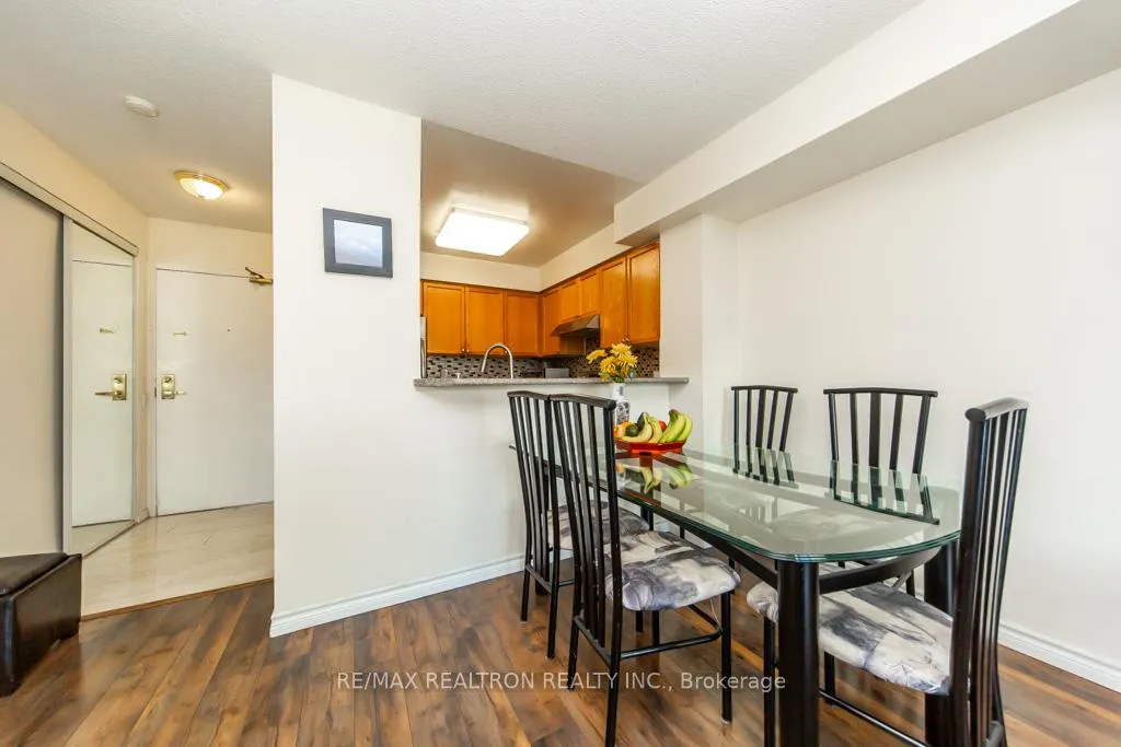 Photo 19 of Unit 306, 5 Emerald Lane, Vaughan, Crestwood-Springfarm-Yorkhill — HOMEH