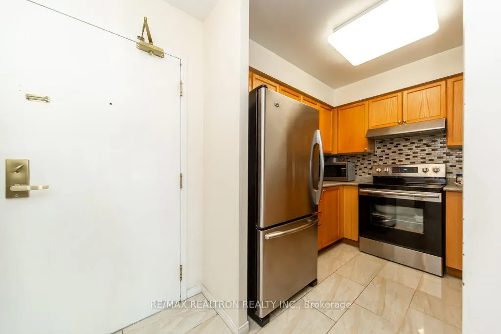 Photo 21 of Unit 306, 5 Emerald Lane, Vaughan, Crestwood-Springfarm-Yorkhill — HOMEH