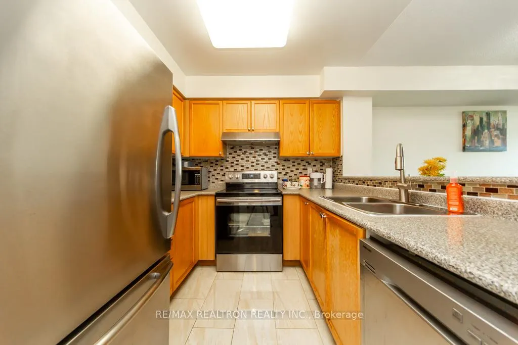 Photo 22 of Unit 306, 5 Emerald Lane, Vaughan, Crestwood-Springfarm-Yorkhill — HOMEH
