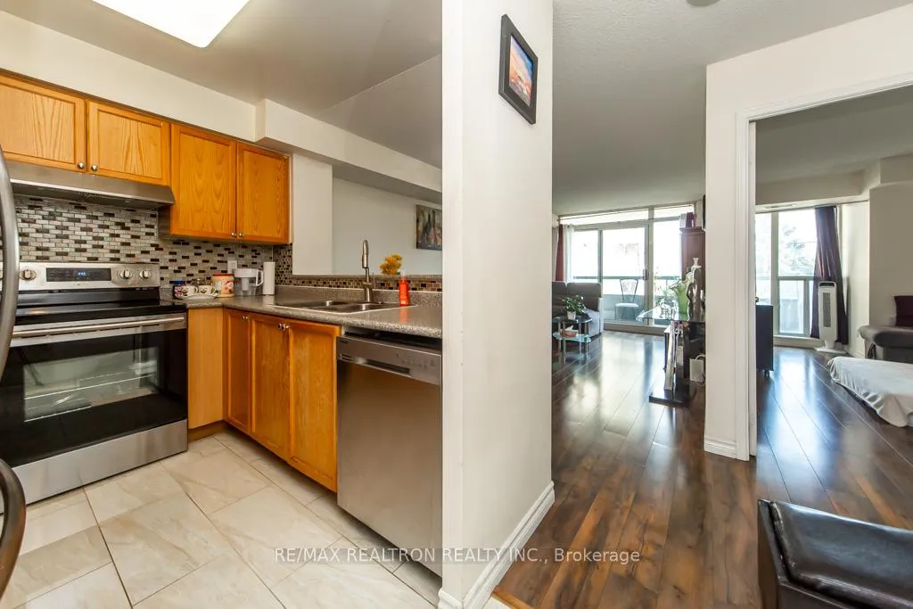 Photo 25 of Unit 306, 5 Emerald Lane, Vaughan, Crestwood-Springfarm-Yorkhill — HOMEH