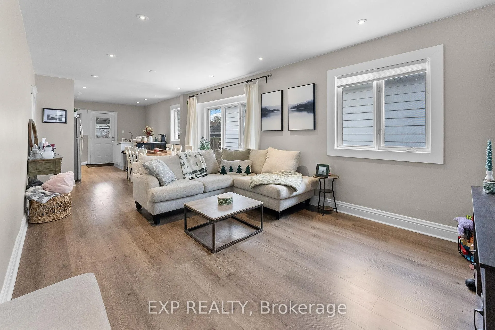 Photo 4 of 198 Geneva Street, St. Catharines, Downtown — HOMEH