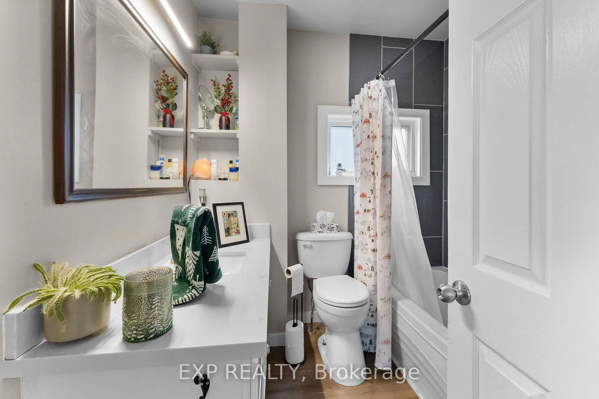 Photo 15 of 198 Geneva Street, St. Catharines, Downtown — HOMEH