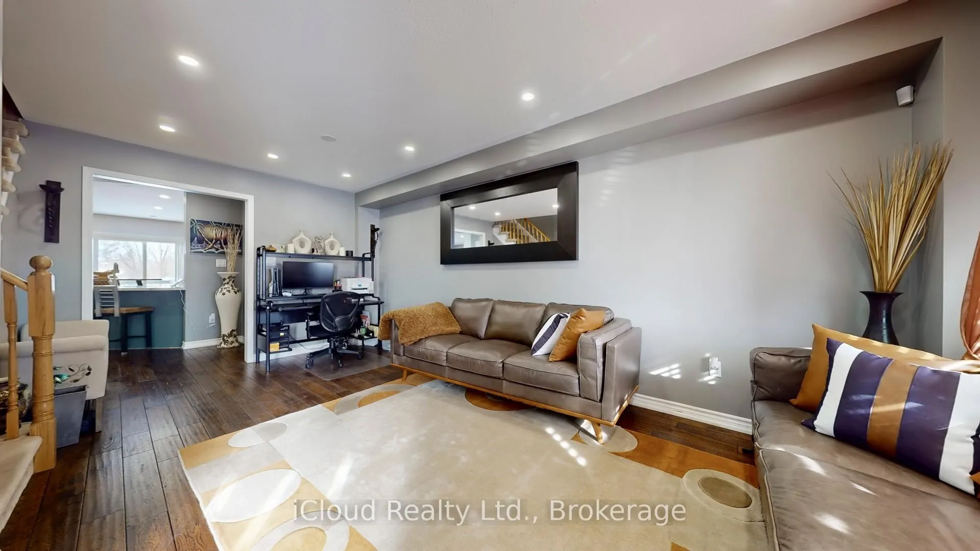 Photo 5 of 52 Tianalee Crescent, Brampton, Fletcher's Meadow — HOMEH