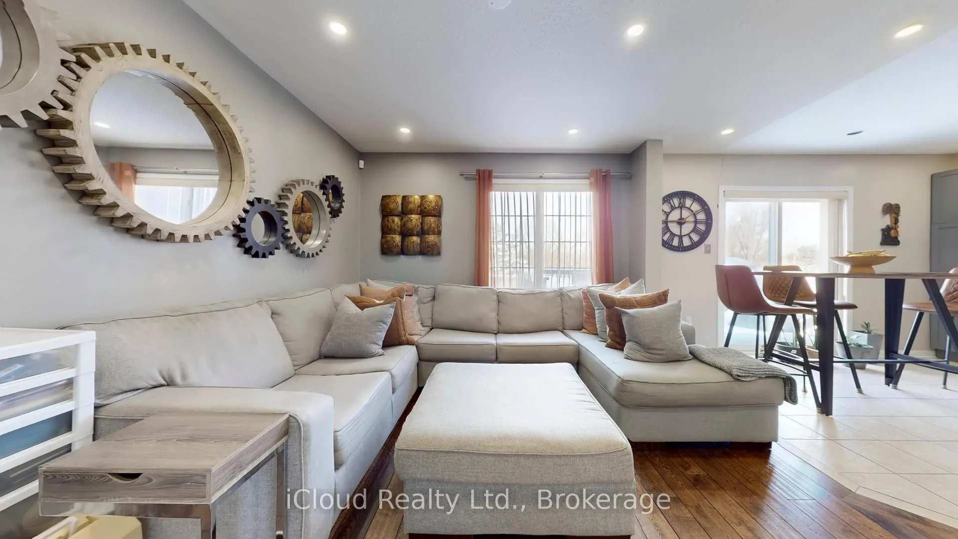 Photo 8 of 52 Tianalee Crescent, Brampton, Fletcher's Meadow — HOMEH