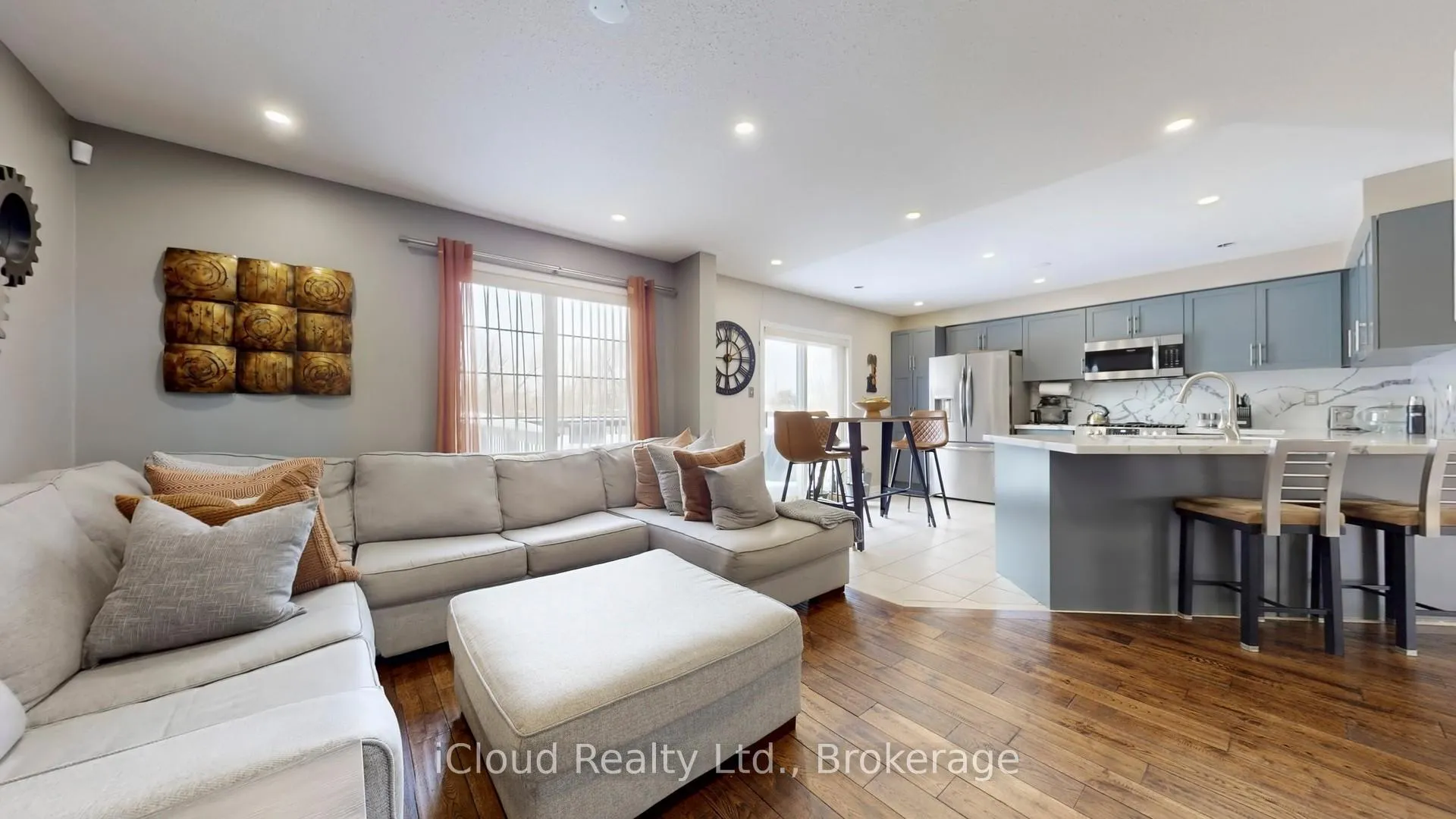 Photo 9 of 52 Tianalee Crescent, Brampton, Fletcher's Meadow — HOMEH