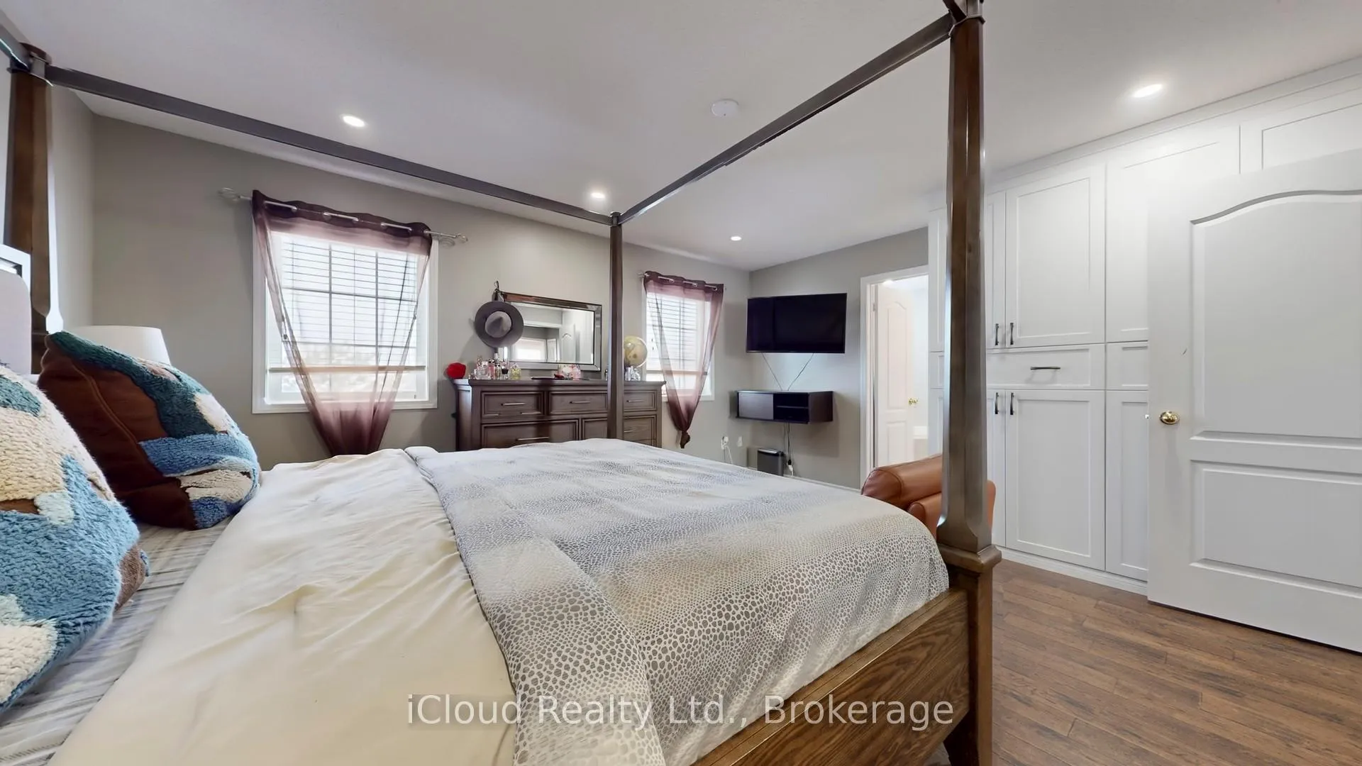 Photo 22 of 52 Tianalee Crescent, Brampton, Fletcher's Meadow — HOMEH