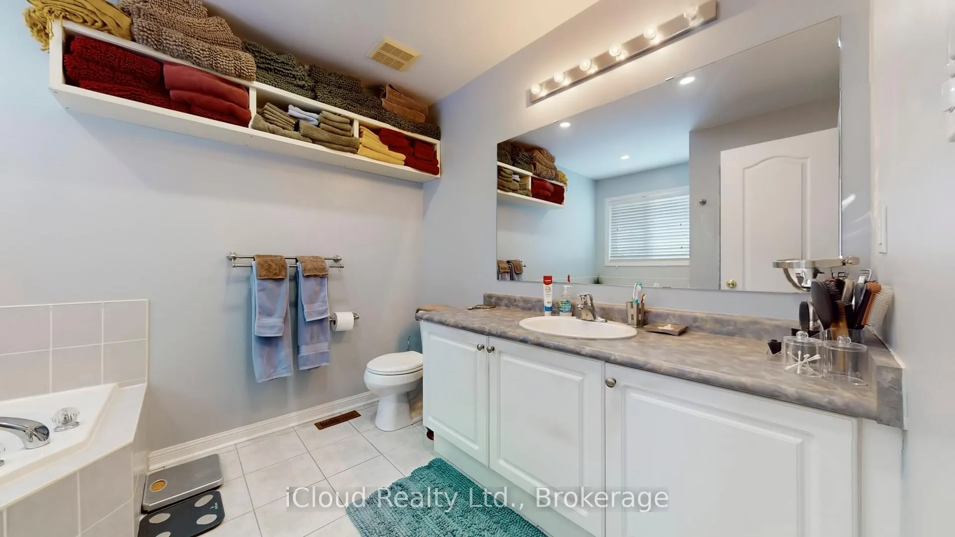 Photo 23 of 52 Tianalee Crescent, Brampton, Fletcher's Meadow — HOMEH