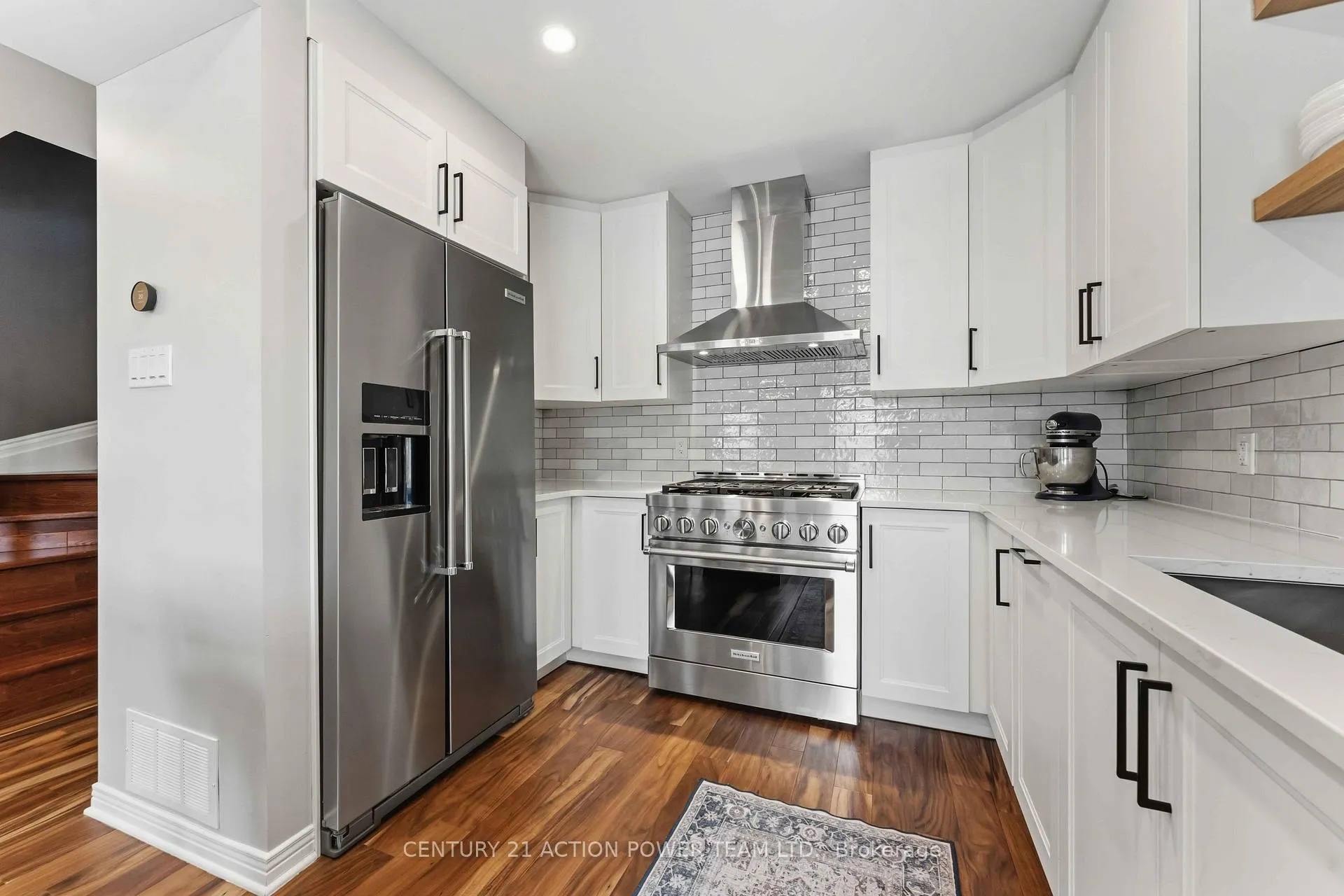 Photo 13 of 42 Sunnybrooke Drive, Ottawa, Kanata - Emerald Meadows/Trailwest — HOMEH