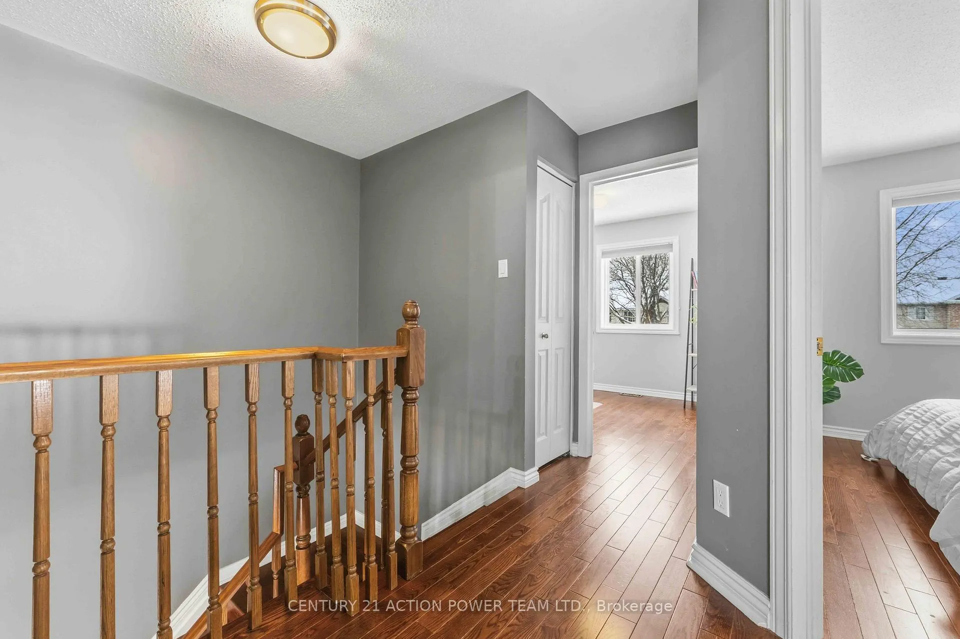 Photo 18 of 42 Sunnybrooke Drive, Ottawa, Kanata - Emerald Meadows/Trailwest — HOMEH