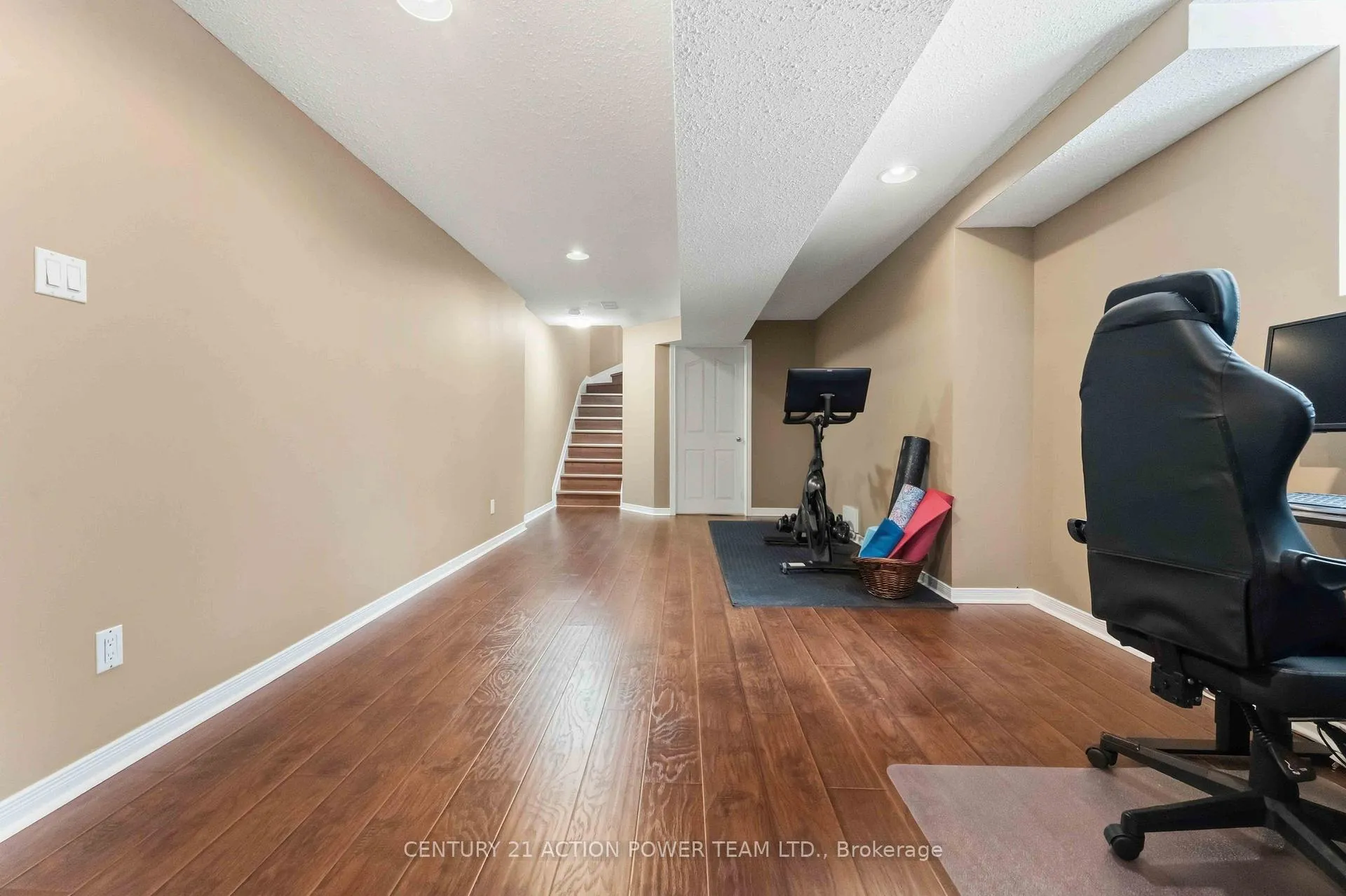 Photo 32 of 42 Sunnybrooke Drive, Ottawa, Kanata - Emerald Meadows/Trailwest — HOMEH