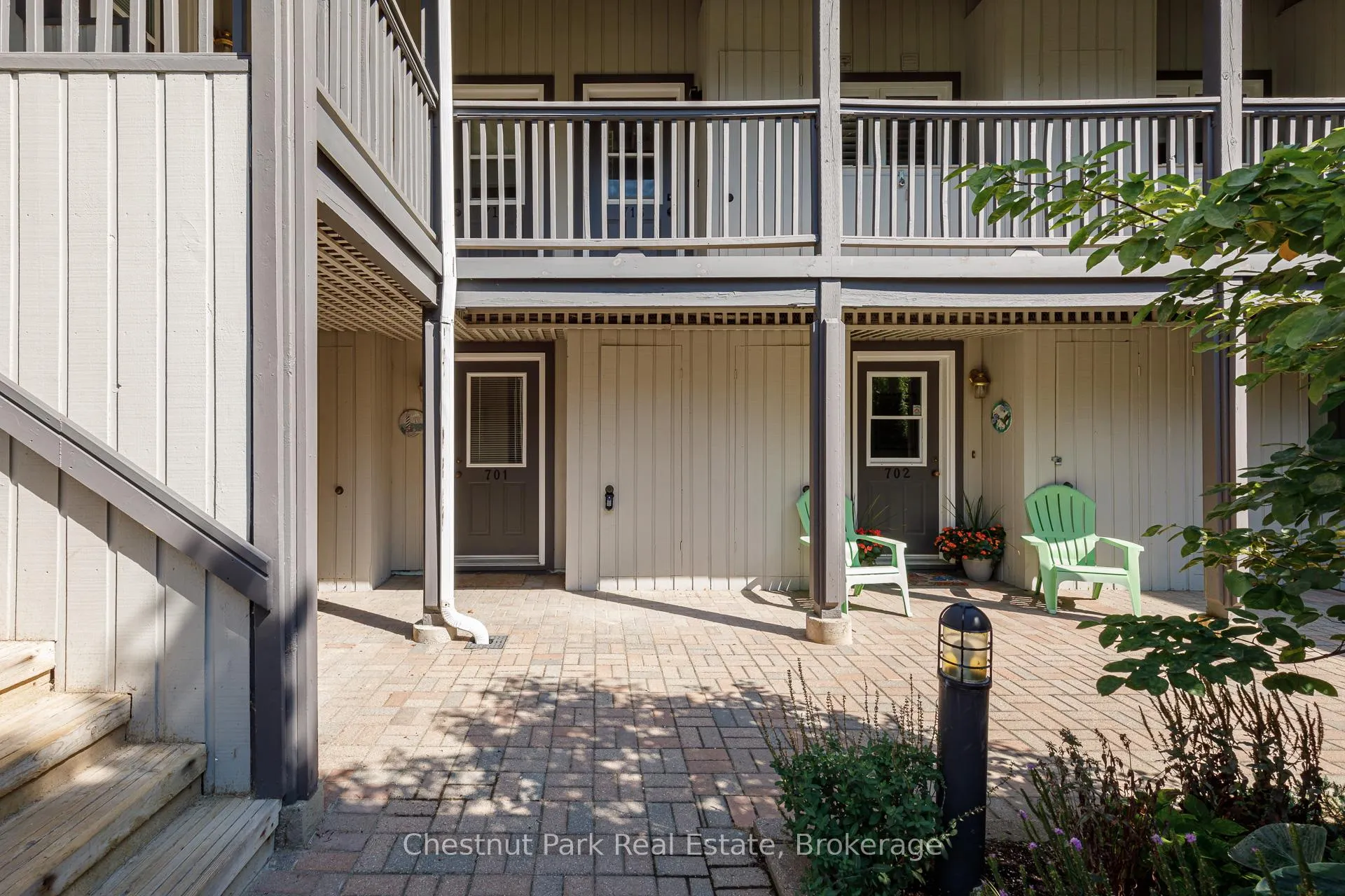 Photo 7 of 701 Johnston Park Avenue, Collingwood — HOMEH