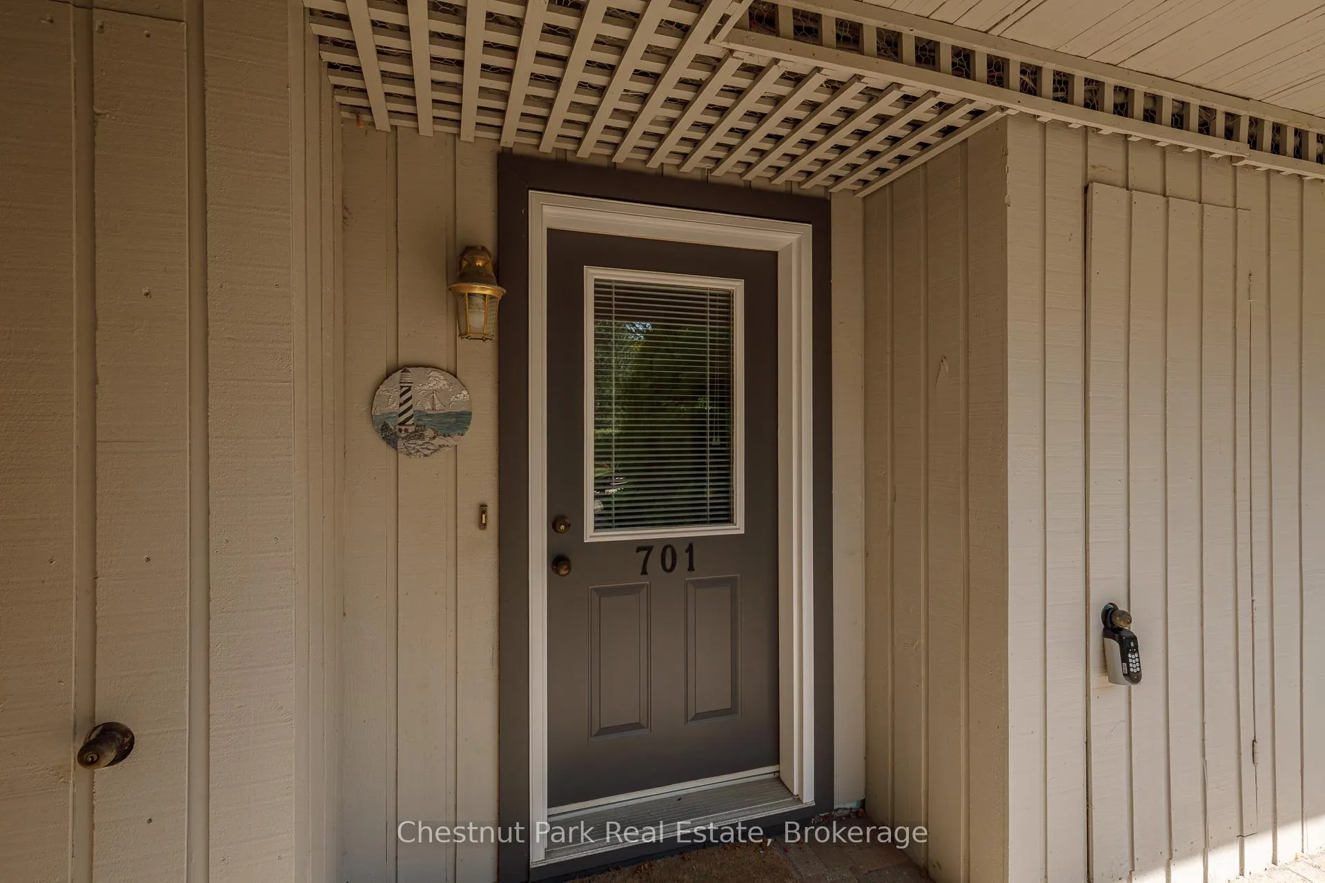 Photo 8 of 701 Johnston Park Avenue, Collingwood — HOMEH