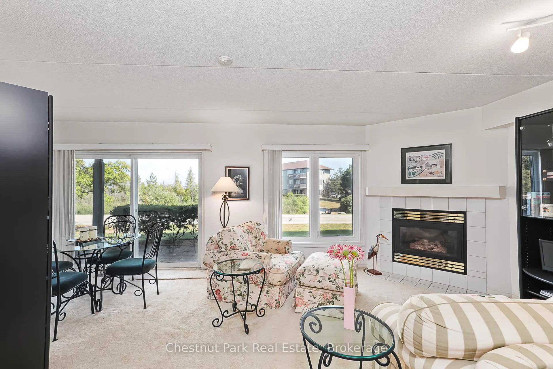 Photo 17 of 701 Johnston Park Avenue, Collingwood — HOMEH