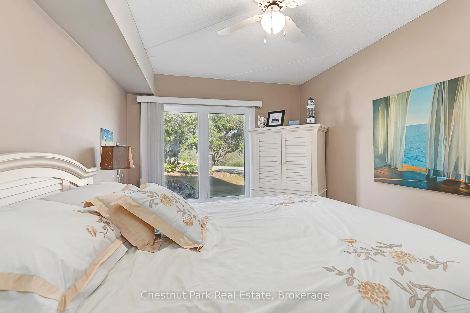 Photo 25 of 701 Johnston Park Avenue, Collingwood — HOMEH