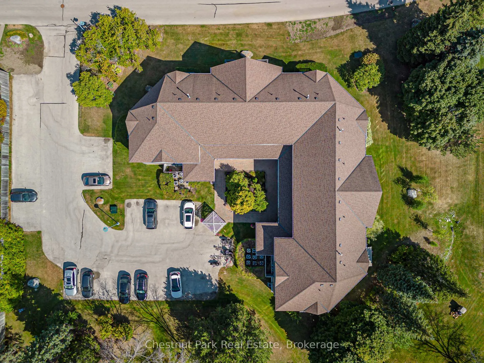 Photo 45 of 701 Johnston Park Avenue, Collingwood — HOMEH