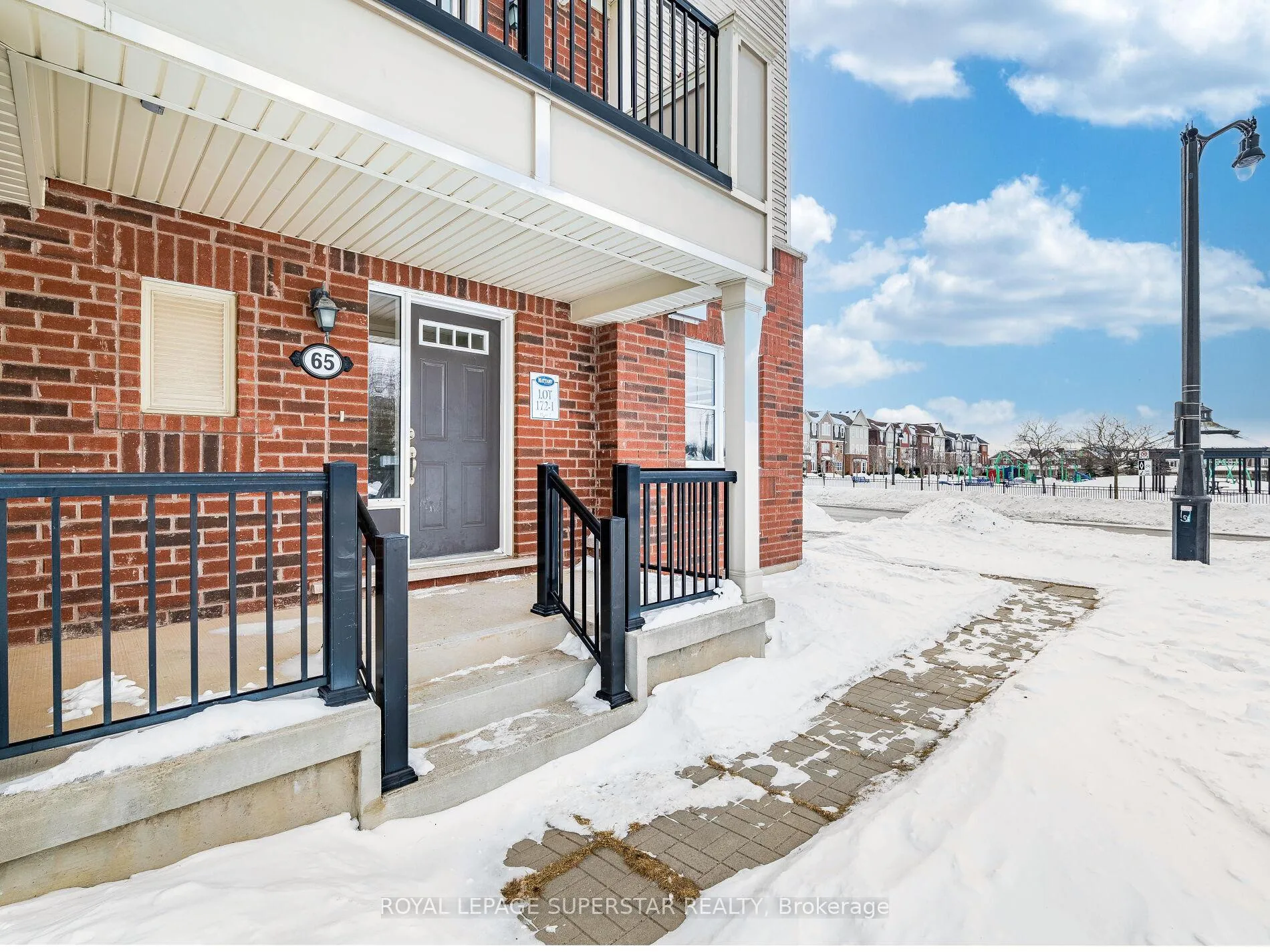 Photo 10 of 65 Aylesbury Drive, Brampton, Northwest Brampton — HOMEH