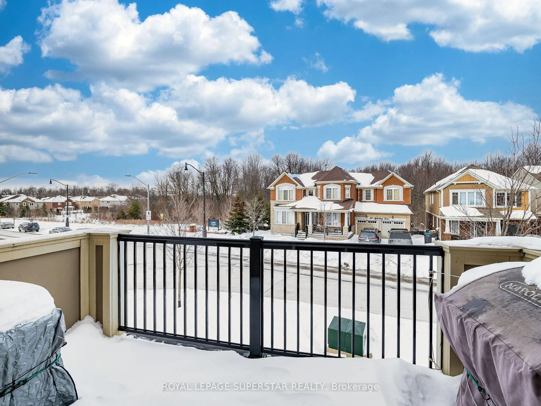 Photo 32 of 65 Aylesbury Drive, Brampton, Northwest Brampton — HOMEH