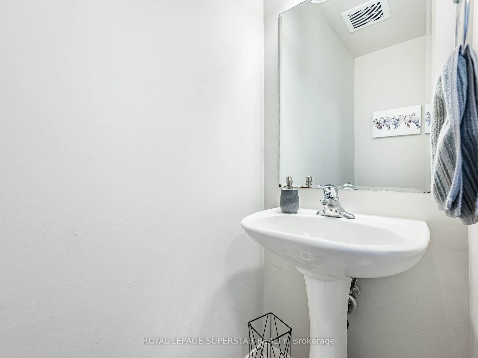 Photo 49 of 65 Aylesbury Drive, Brampton, Northwest Brampton — HOMEH