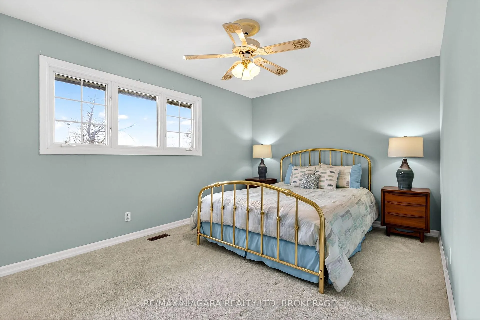 Photo 11 of 23 Almond Gardens, Grimsby, Grimsby Beach — HOMEH