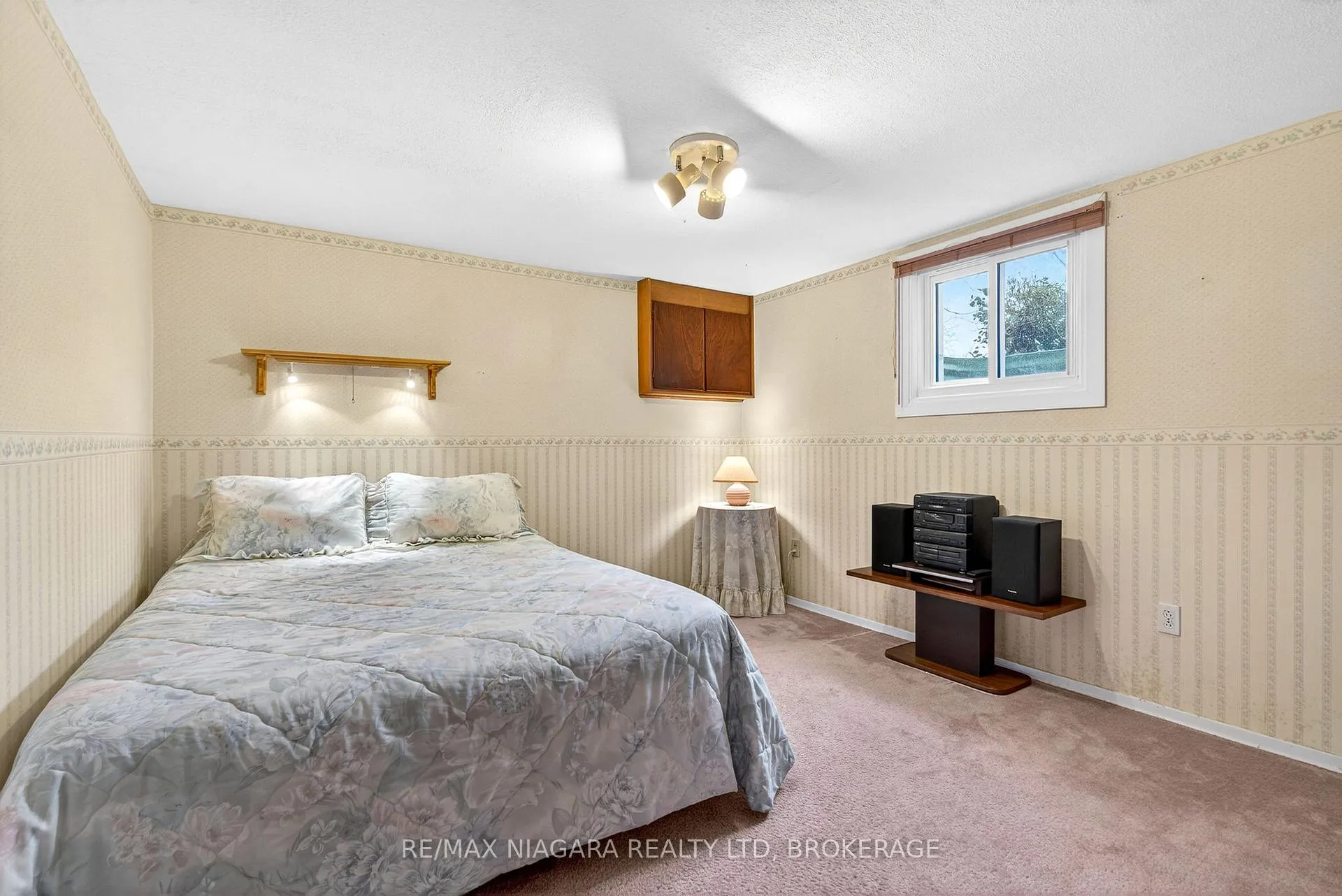 Photo 25 of 23 Almond Gardens, Grimsby, Grimsby Beach — HOMEH