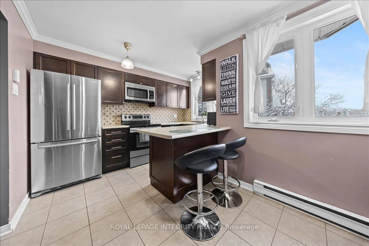 Photo 13 of 223 Briston Private, Ottawa, Hunt Club Park — HOMEH