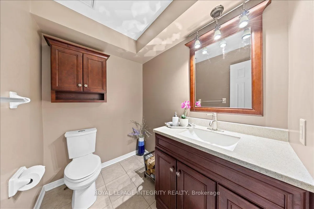 Photo 21 of 223 Briston Private, Ottawa, Hunt Club Park — HOMEH