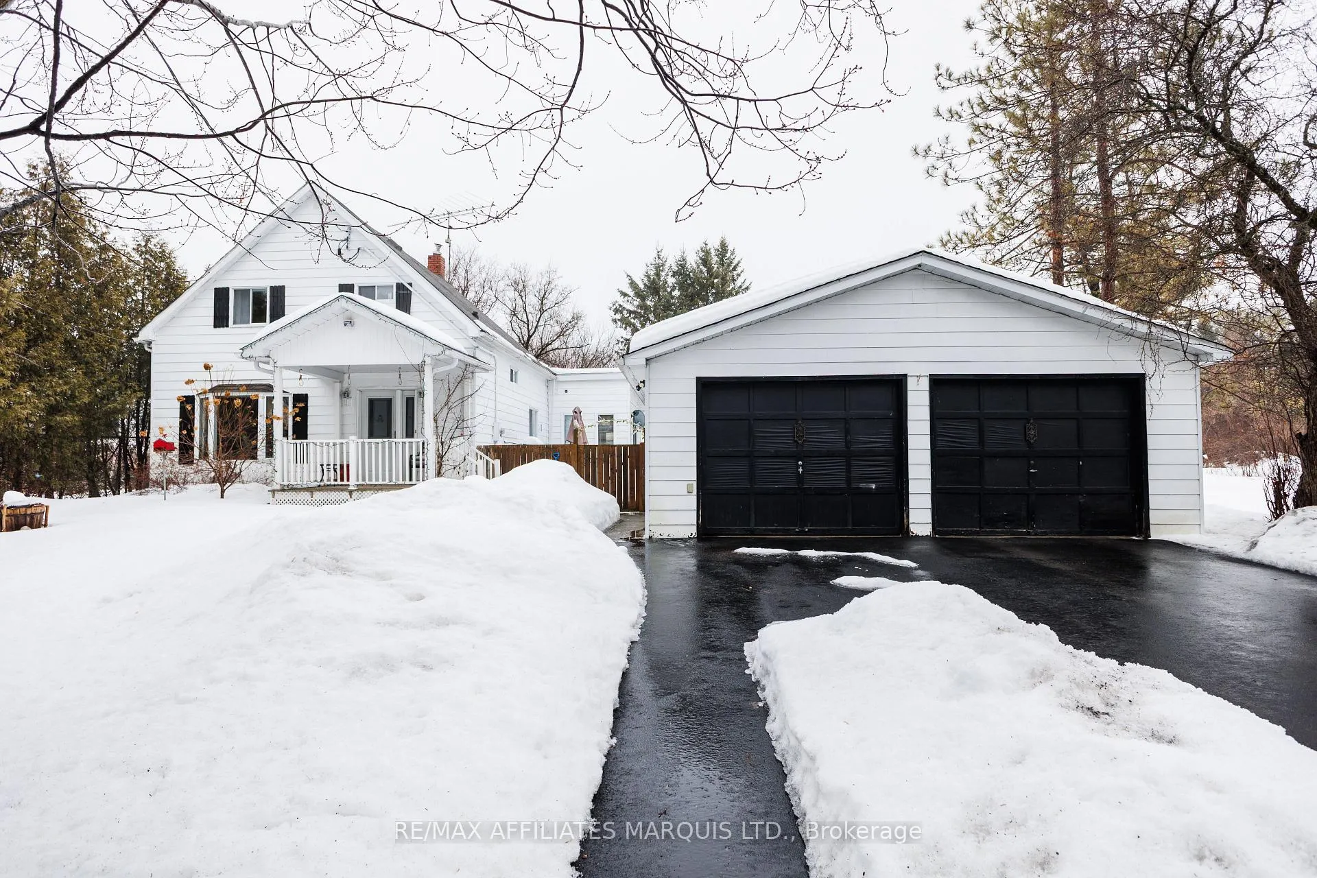 Photo 3 of 21940 Sauve Street, North Glengarry, North Glengarry (Lochiel) Twp — HOMEH