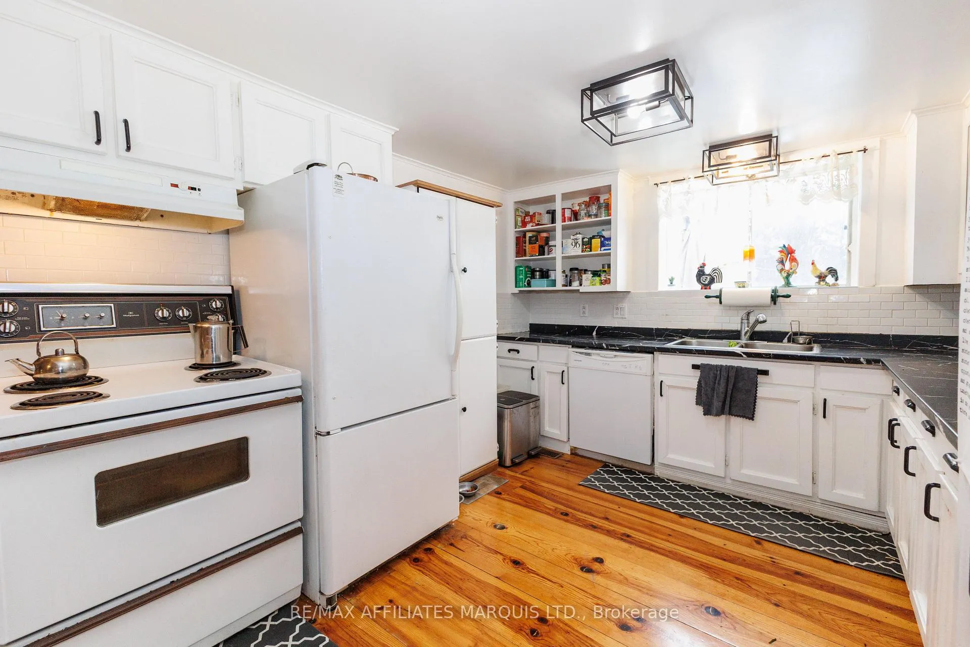 Photo 11 of 21940 Sauve Street, North Glengarry, North Glengarry (Lochiel) Twp — HOMEH