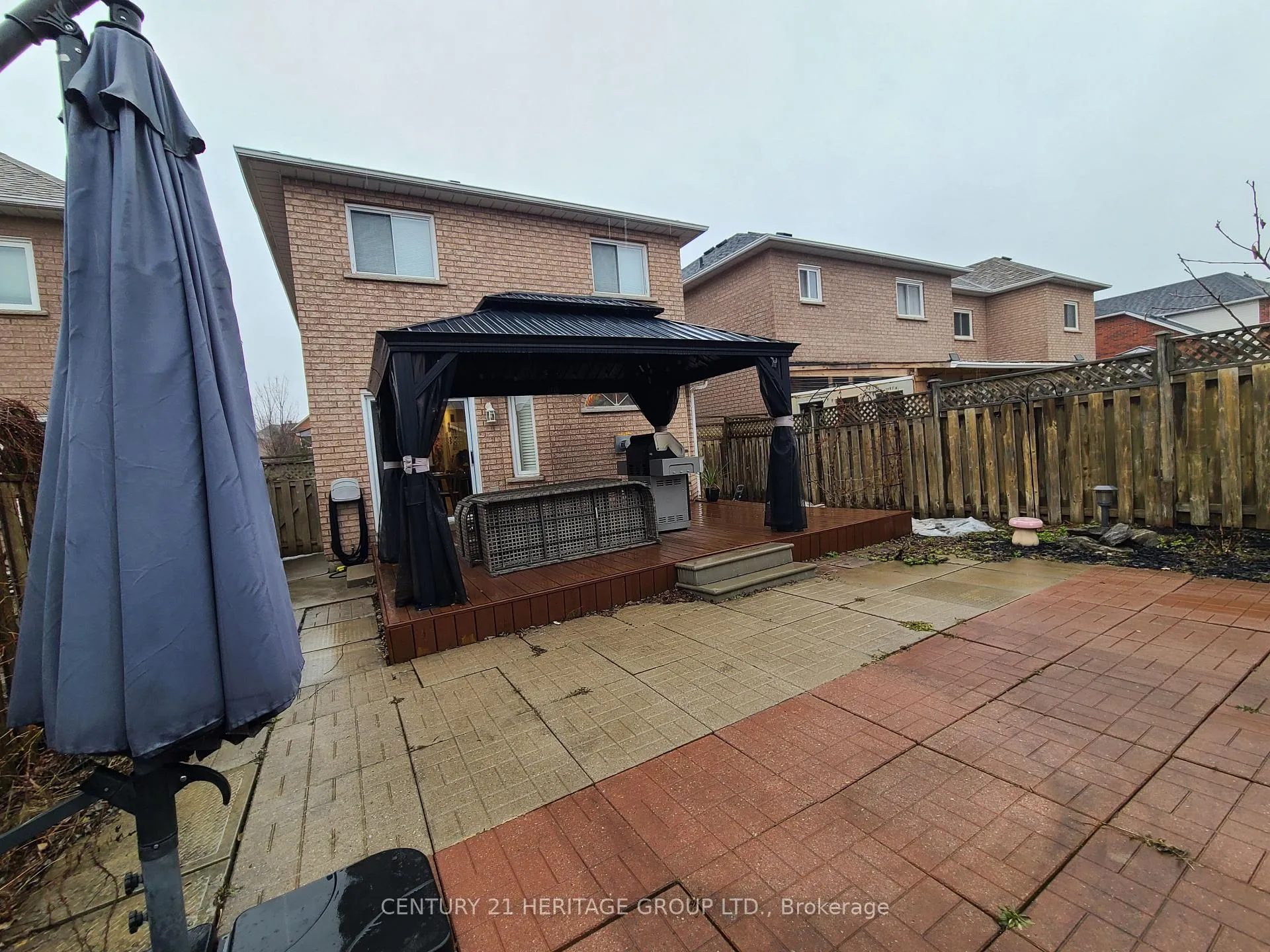 Photo 23 of 182 Elena Crescent, Vaughan, Maple — HOMEH