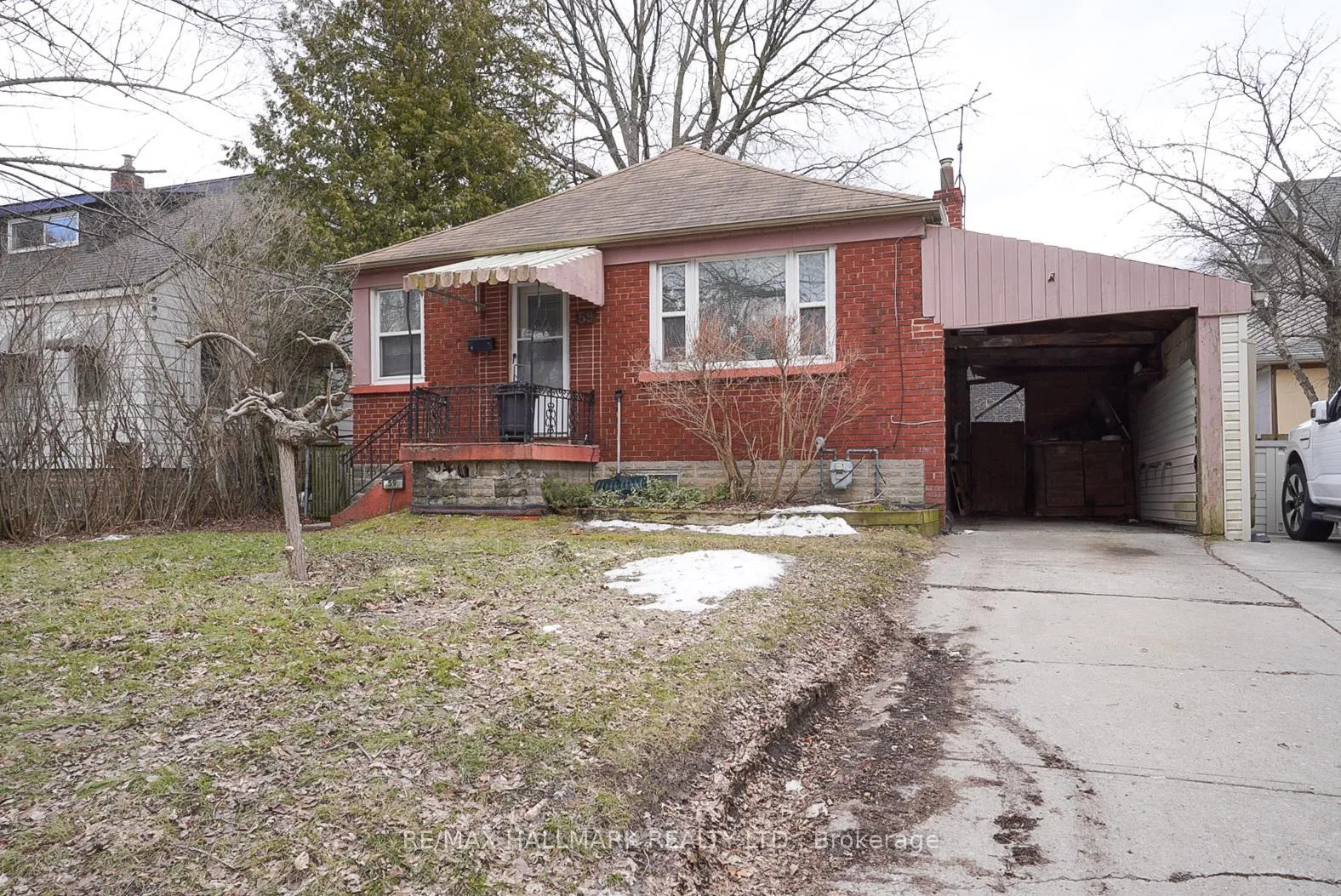 Photo 1 of 59 Highview Avenue, Scarborough, Birchcliffe-Cliffside — HOMEH