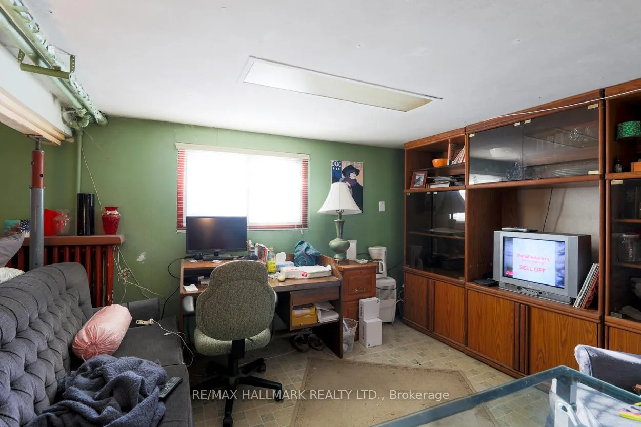 Photo 9 of 59 Highview Avenue, Scarborough, Birchcliffe-Cliffside — HOMEH