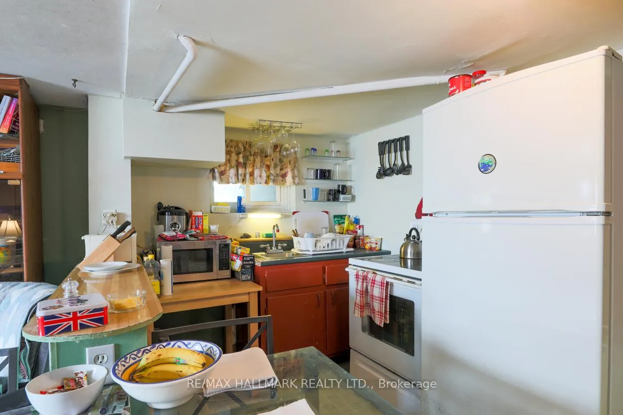 Photo 10 of 59 Highview Avenue, Scarborough, Birchcliffe-Cliffside — HOMEH