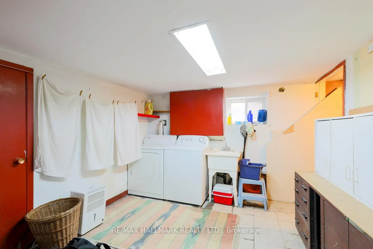 Photo 13 of 59 Highview Avenue, Scarborough, Birchcliffe-Cliffside — HOMEH