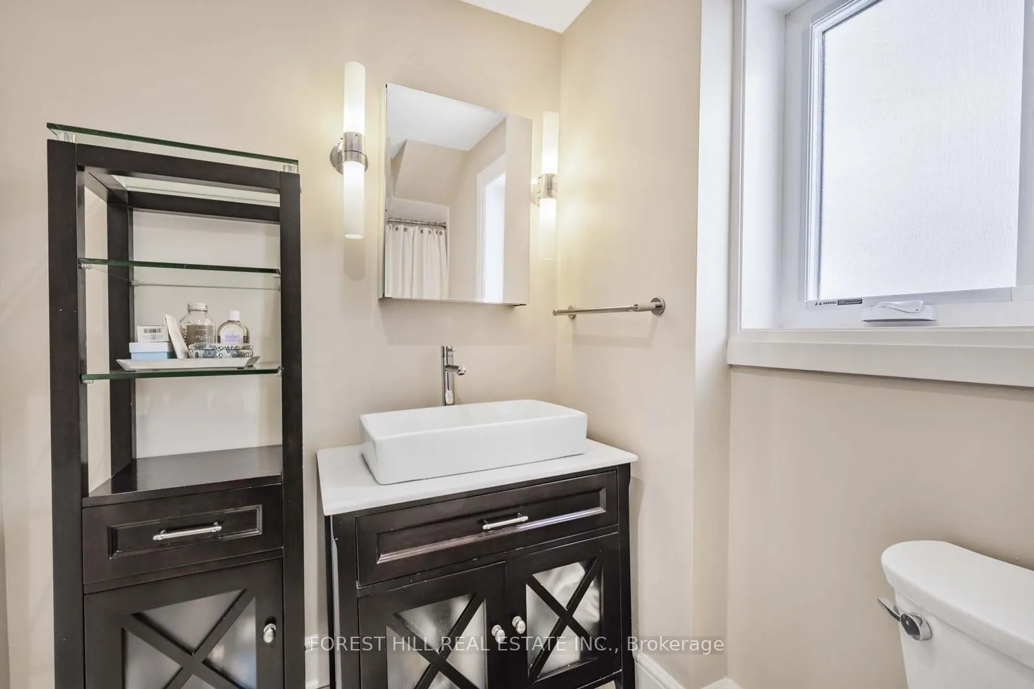 Photo 12 of 183 Wychwood Avenue, Toronto, Humewood-Cedarvale — HOMEH